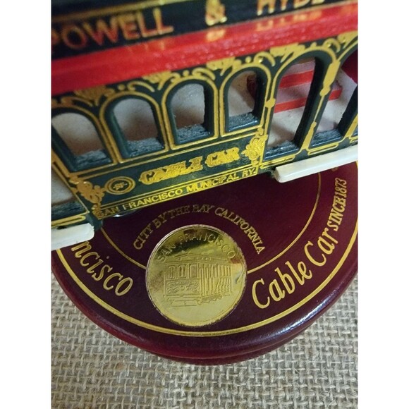 MUSIC BOX: San Francisco Cable Car Music Box Turn Table Wind Up Powell & Hyde St - Picture 4 of 4